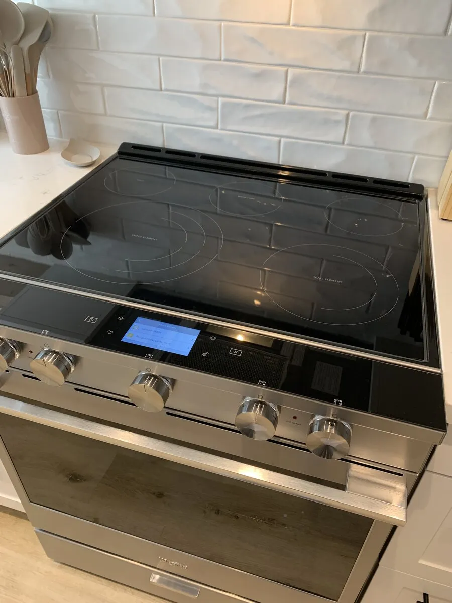 Gas cooktop after appliance cleaning